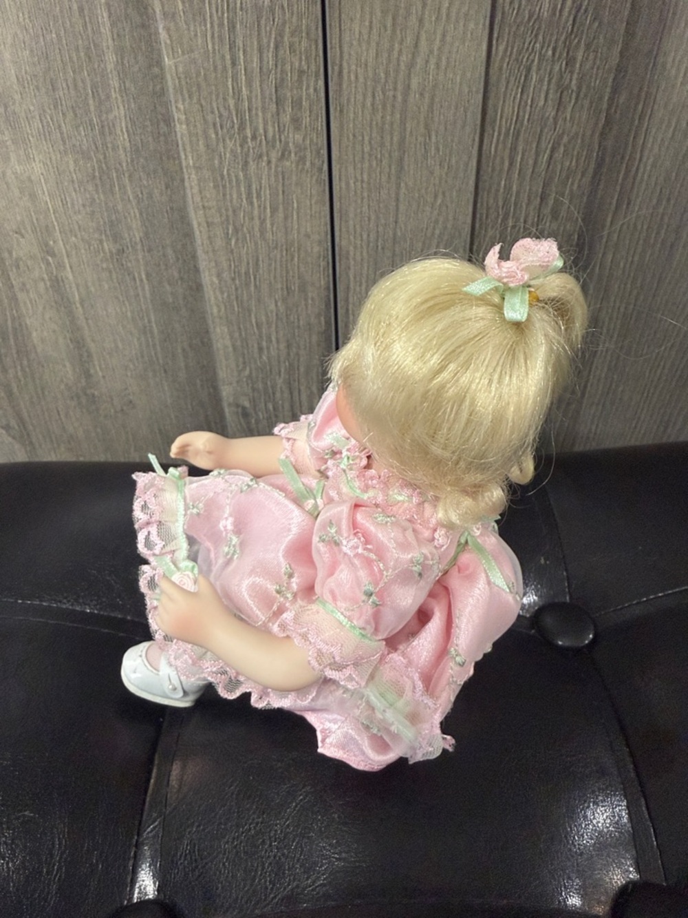 Vintage Marie Osmond Tiny Tots Baby Queen Elizabeth Rose Bud Porcelain Doll 2006 - Picture 6 of 8